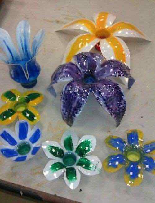 kwiaty z butelek plastikowych